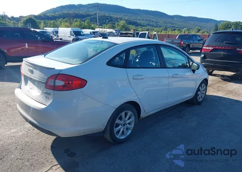 2011 Ford Fiesta Se z USA, uszkodzony, nr VIN 3FADP4BJ4BM223433